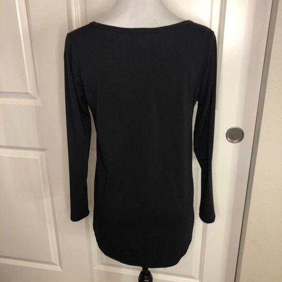 Lularoe Solid Black Long Sleeve T-shirt - Picture 2 of 11